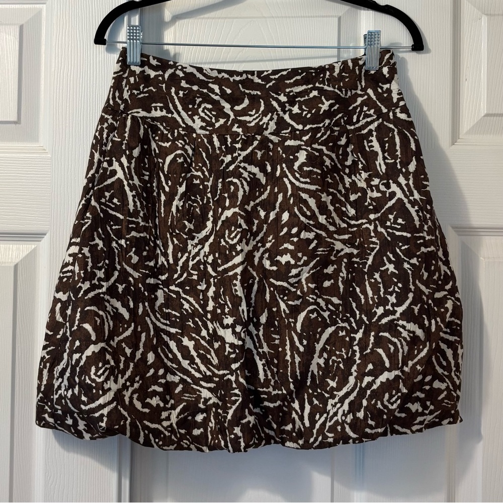 VTG Banana Republic 100% Silk, Lined Bubble Mini Skirt
